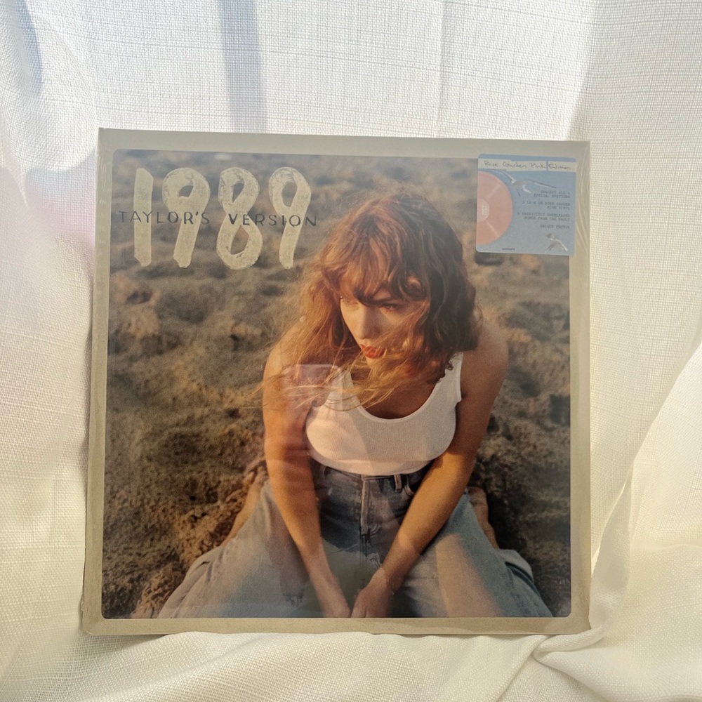 Sealed 1989 Taylor’s version pink vinyl
